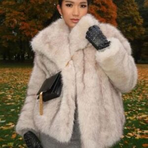 Ivy – Eleganter, flauschiger Duft und imitierte Felle