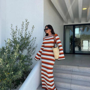 Eva – Strikket, stribet, rygløs maxikjole