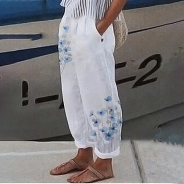 LARA – Bükser mit Blumendruck - Image 6