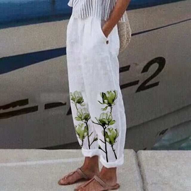 LARA – Bükser mit Blumendruck - Image 2