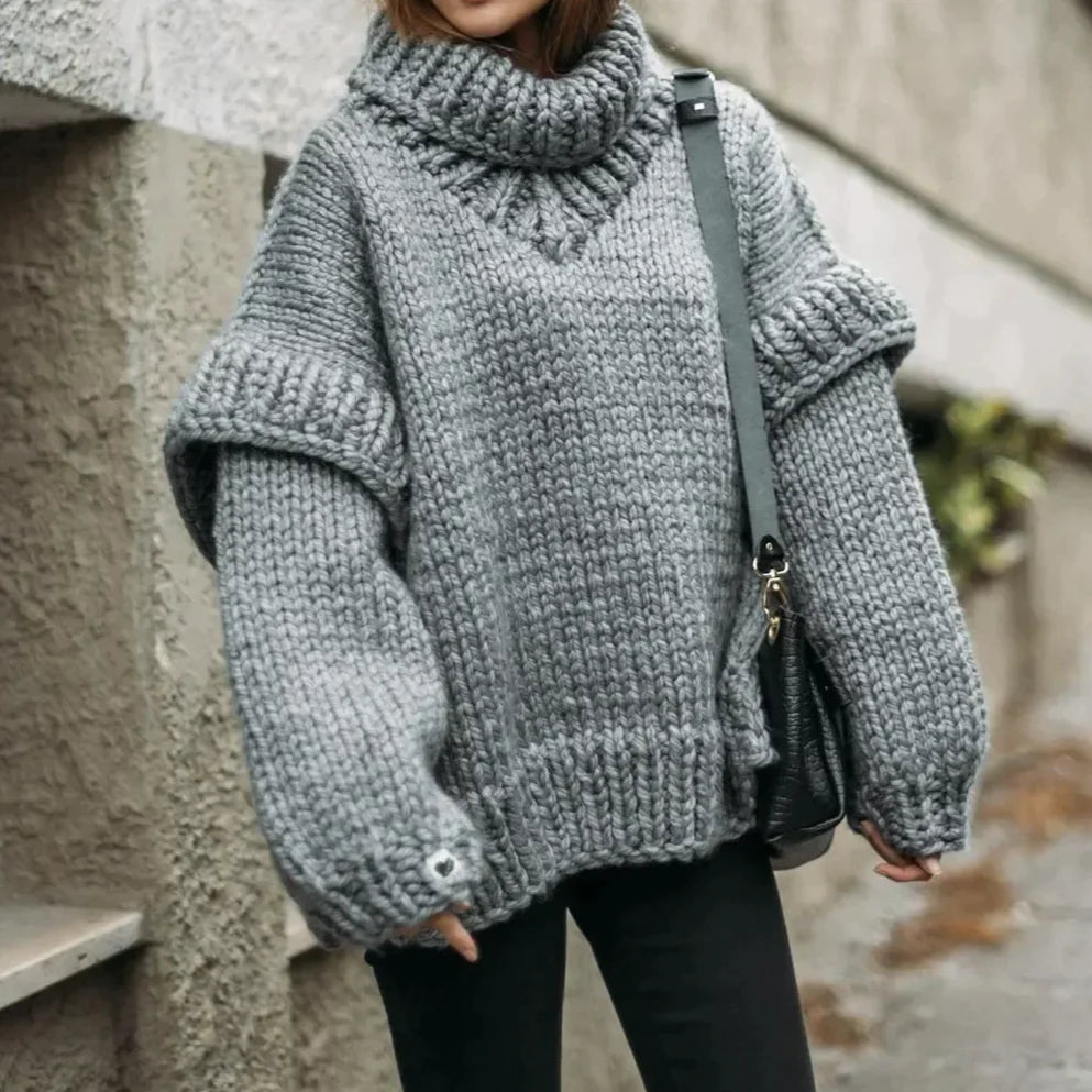 Gina – Übergroßer Pullover mit Rüschen