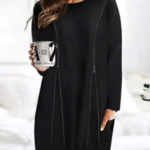 Agnes - Ensfarvet kjole med lynlås