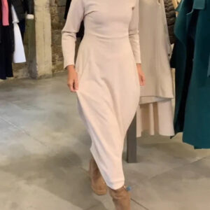 Winona - Alsidig kjole med rund halsudskæring